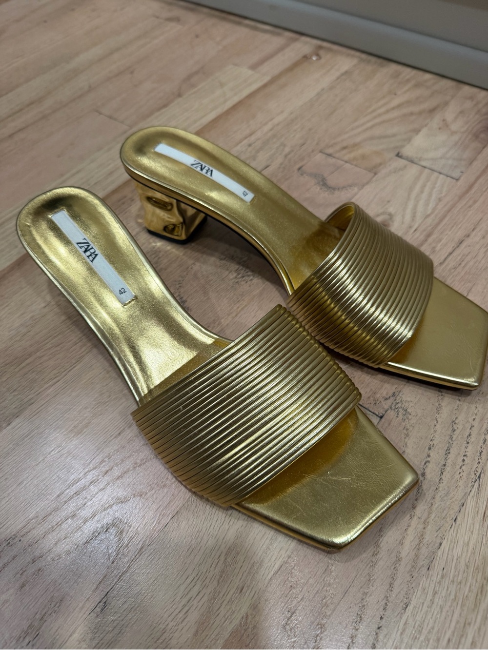 Zara Gold Textured Band Block Heel Mules